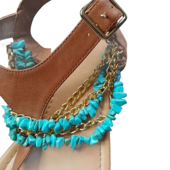 Shoe Dazzle Flat Sandals Chains/Stone Strands,  5.5 - Picture 4 of 6